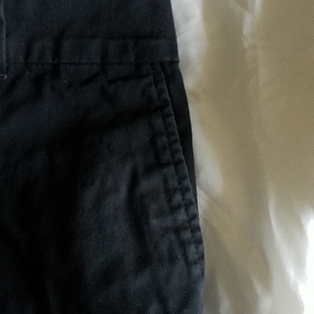 Shorts - Picture 3 of 4